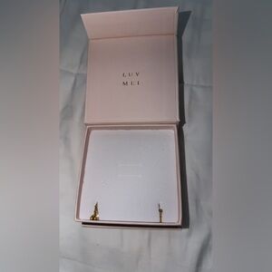 Gold necklace in Pink Box